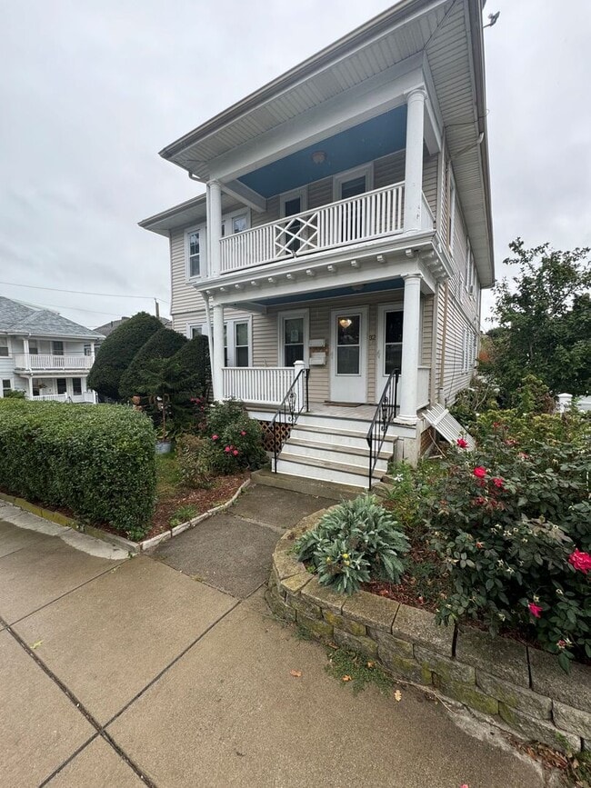 Building Photo - 3bed in Dorchester is now available