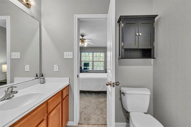 Building Photo - 10518 Day Trail Ln