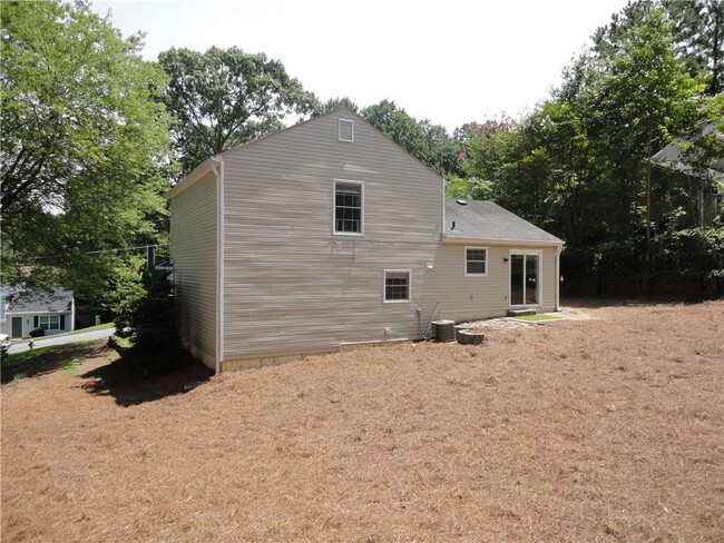 Building Photo - 129 Birch Rill Dr