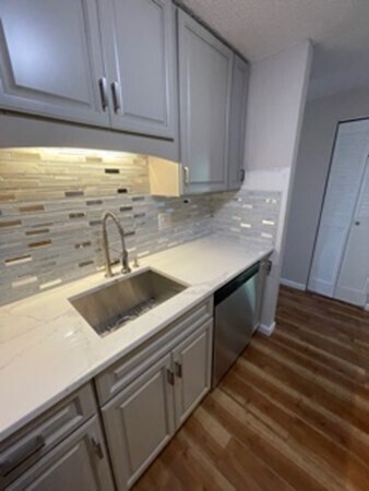 Building Photo - 10 Longworth Ave