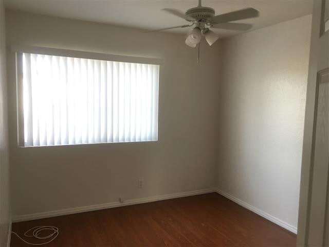 Building Photo - Gated Upstairs 2BD/2BA Condo, 2 Gated Rese...