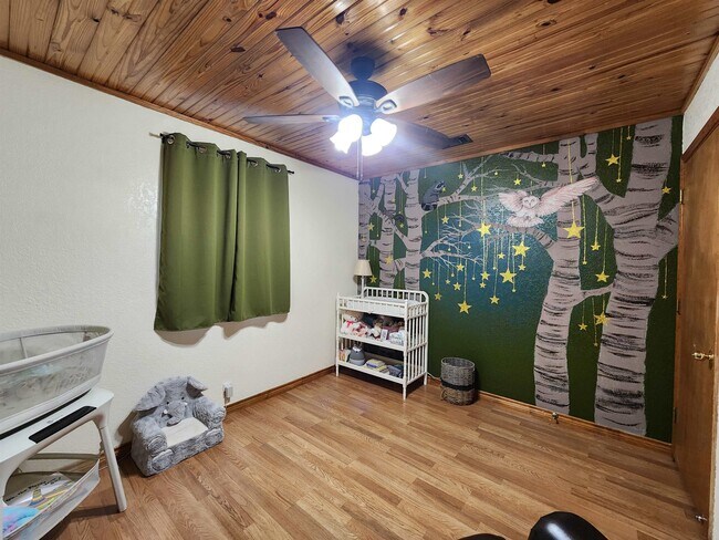 Building Photo - 624 CR 408
