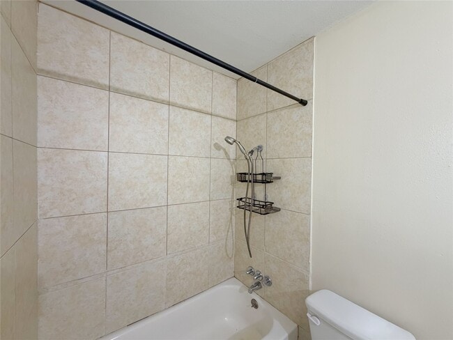 Building Photo - 1808 Dolphin Dr