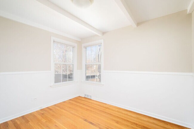 Building Photo - 2500 S Marion St