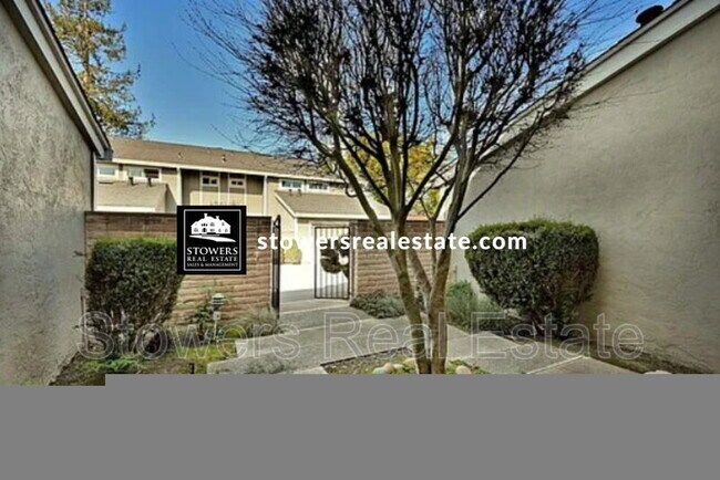 Building Photo - 112 Summerwood Pl