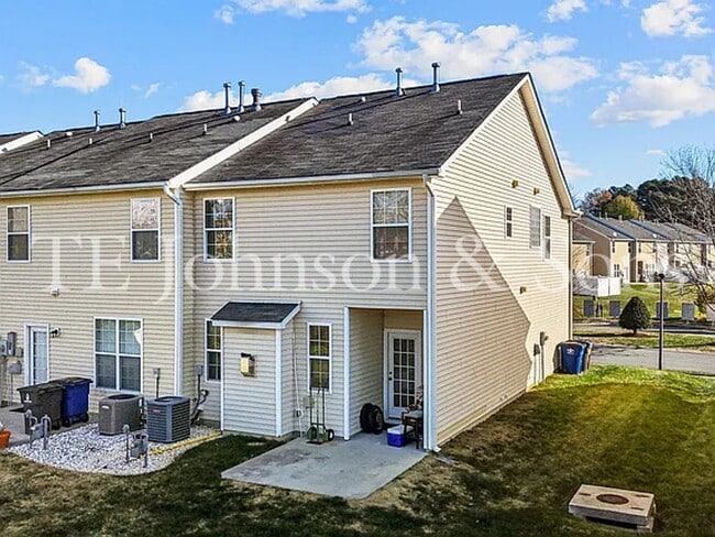 Building Photo - Wonderful location waiting for you