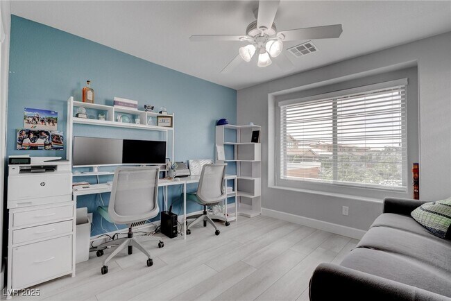 Building Photo - 10597 Cloud Whisper Dr