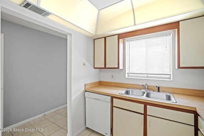 Building Photo - 3799 S Banana River Blvd