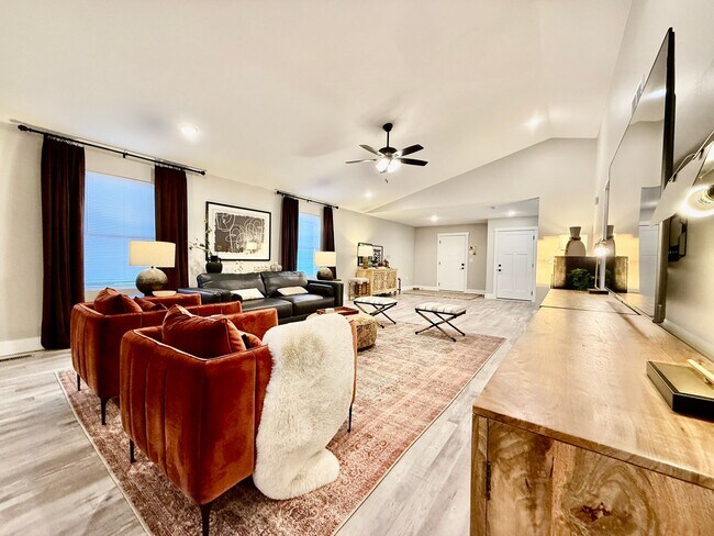 Building Photo - Bright New 5 Bedroom Ranch Retreat In West Chester