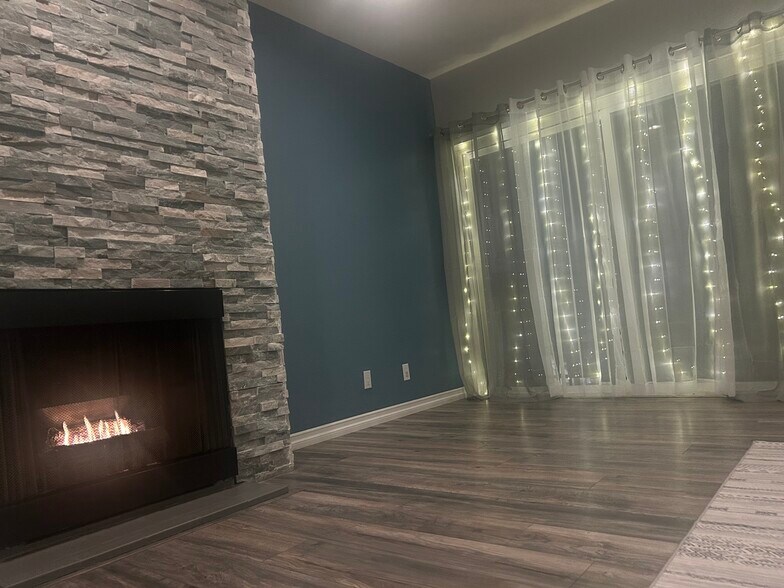 Building Photo - 3640 Cardiff Ave