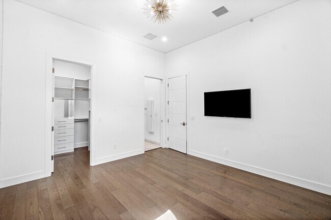 Building Photo - 9006 Dulcetto Ct