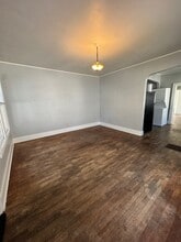 Building Photo - 303 N 17th St