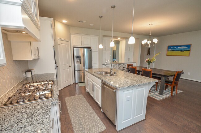 Building Photo - 3711 Lake Falls Dr