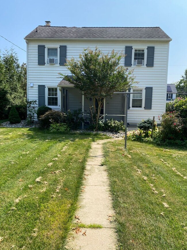 Building Photo - Charming 1935 Historic Home with Modern Upgrades – 3 Bed, 1.5 Bath – Downtown Aberdeen, MD