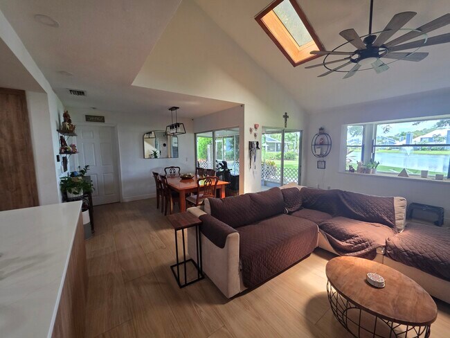 Building Photo - 3425 Timberwood Cir
