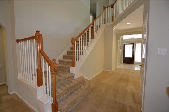 Building Photo - 15307 Amesbury Ln