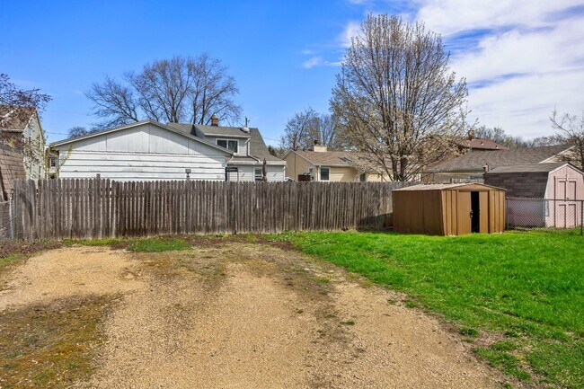 Building Photo - 816 Roosevelt St