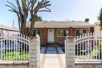 Building Photo - 13716 Judd St