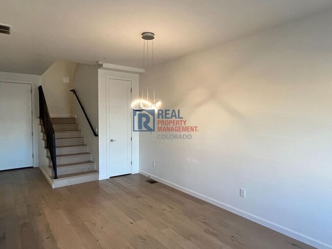 Building Photo - 2289 W 52nd Ave