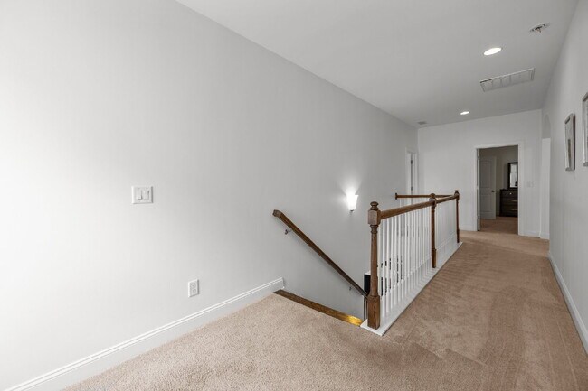 Building Photo - 308 Jude Ln
