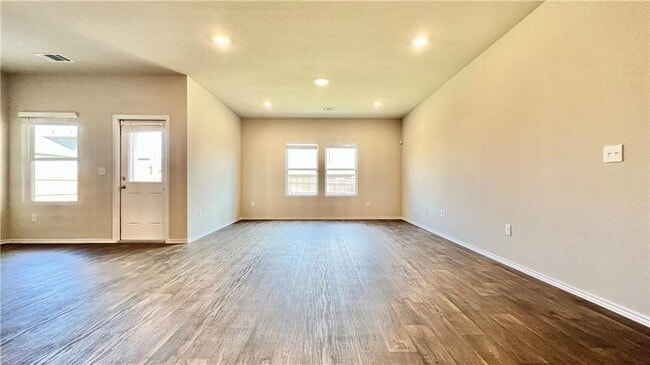 Building Photo - 5913 Shanjia Dr