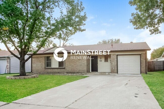 Building Photo - 3 Bedroom Pet-Friendly Home in MESQUITE, TX with Main Street Renewal