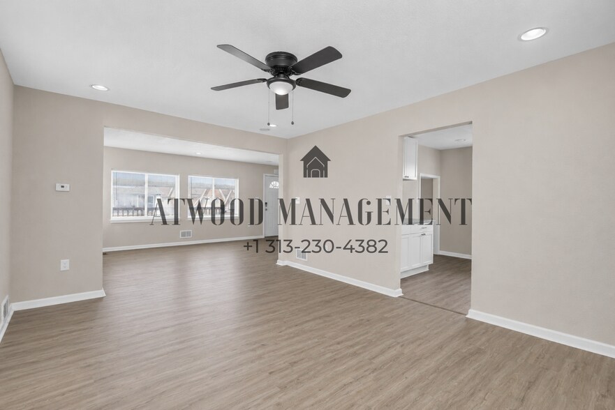 Building Photo - This beautifully updated 3-bedroom, 2-bath single-family home is ready for move-in!