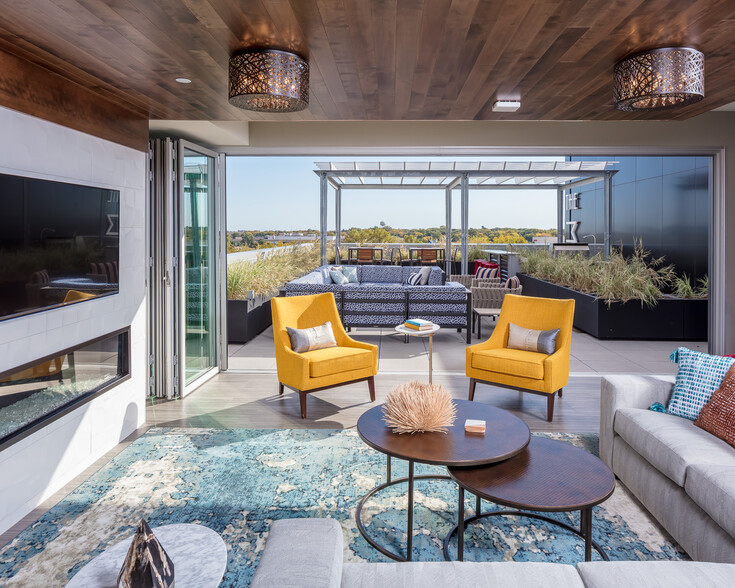 Entertainment Suite - The Moline Apartments