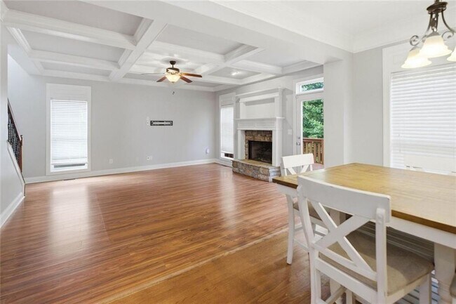 Building Photo - 518 S Fortune Way