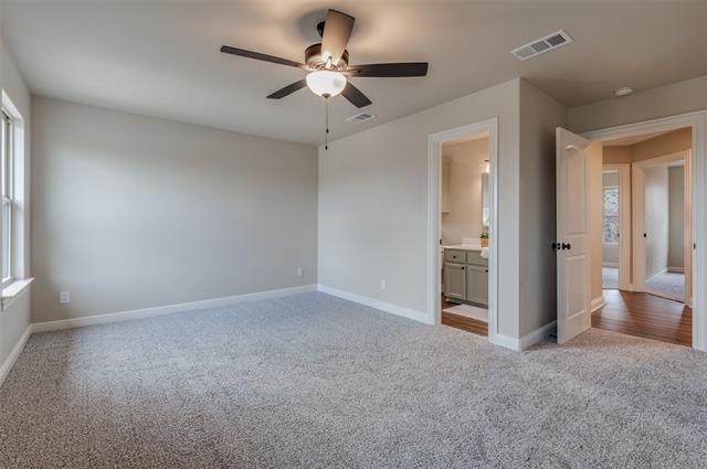 Building Photo - 2208 N Hickory St