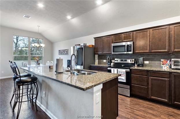 Building Photo - 1462 Kingsgate Dr