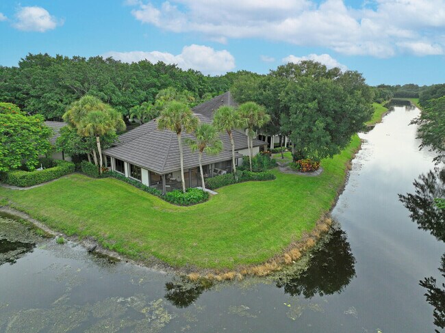Building Photo - 2735 Polo Island Dr