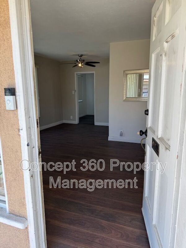 Building Photo - 406 E 135th St