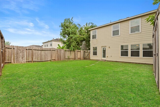 Building Photo - 20742 Fair Castle Dr