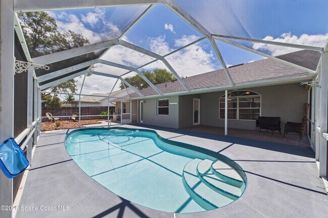 Building Photo - 1914 Jacques Dr