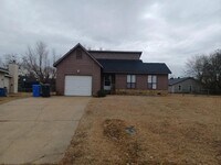 Building Photo - 7129 San Juan Dr