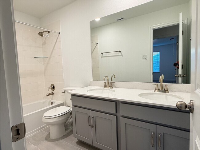 Building Photo - 32011 Sweet Pea Mdw Dr