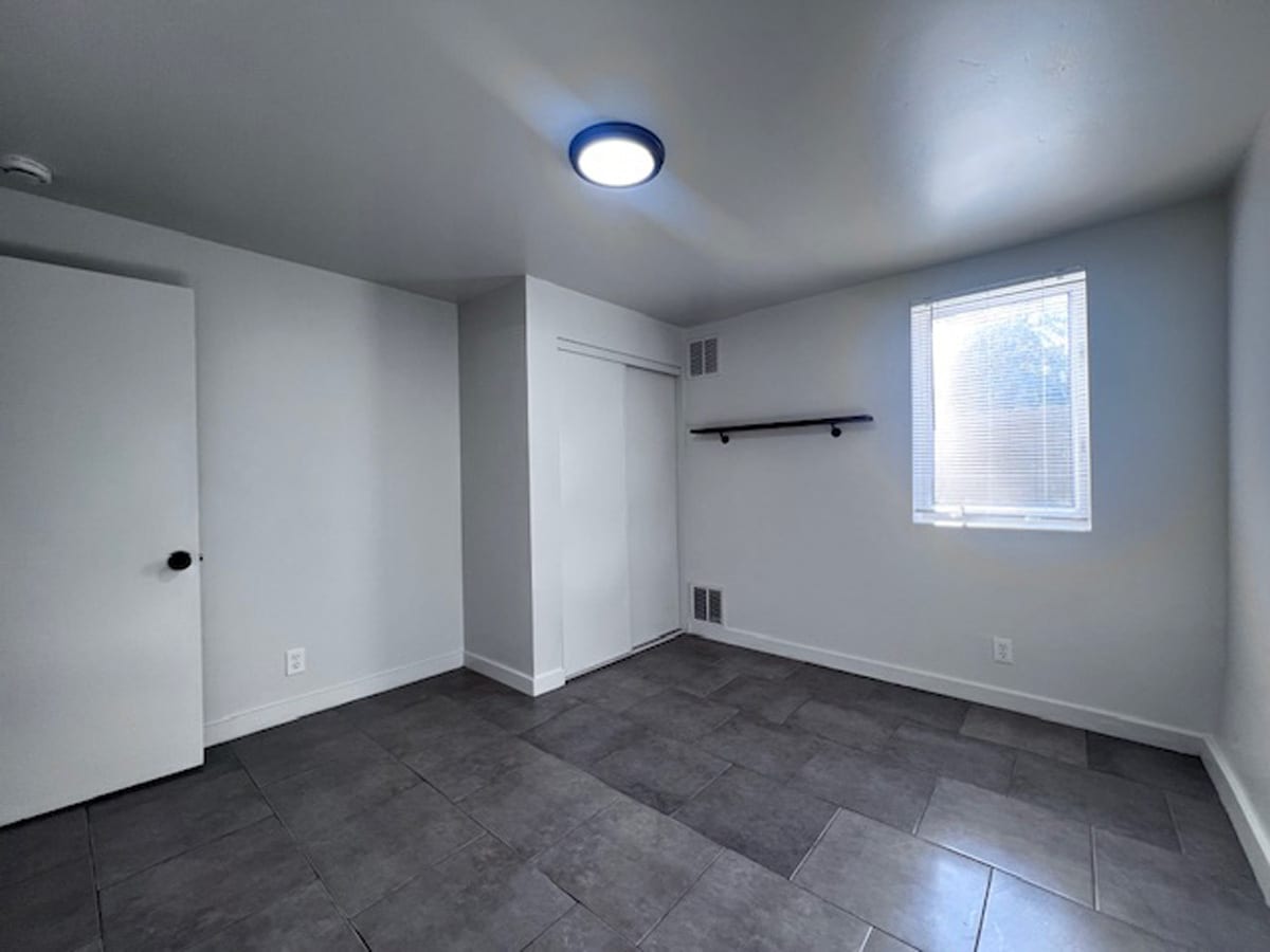 Building Photo - 1037 Peralta St