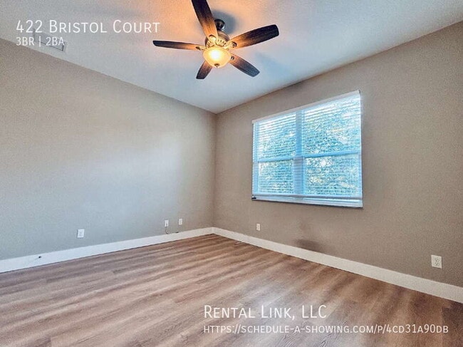 Building Photo - 422 Bristol Ct