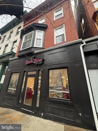 Building Photo - 222 N Liberty St