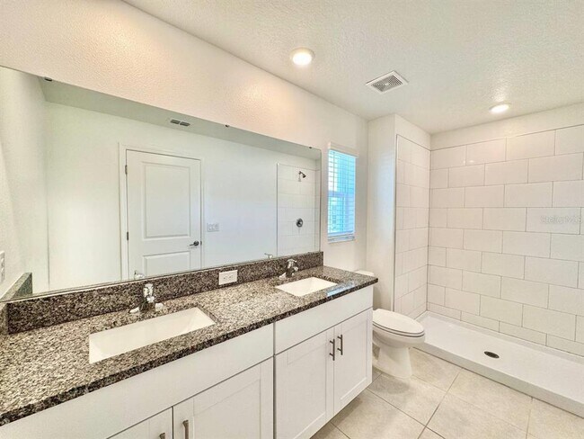 Building Photo - 6093 Acara Ln