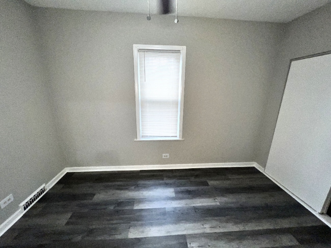 Building Photo - 11615 S Harvard Ave