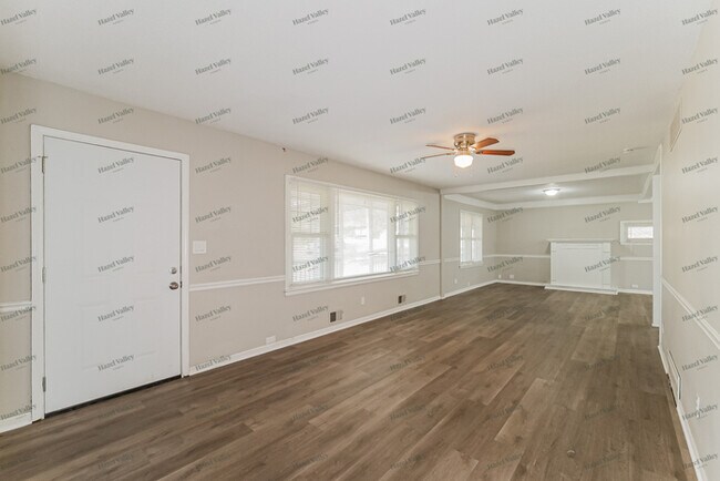 Building Photo - 6703 Appleton Ave