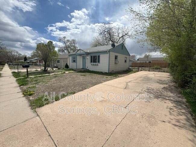 Building Photo - 607 Brookshire Ave