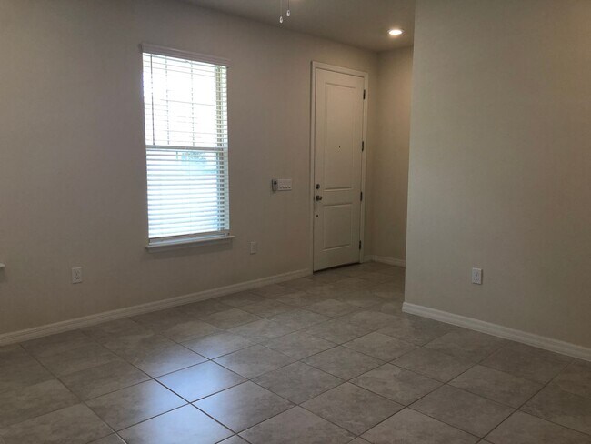 Building Photo - 2674 Mead Ave