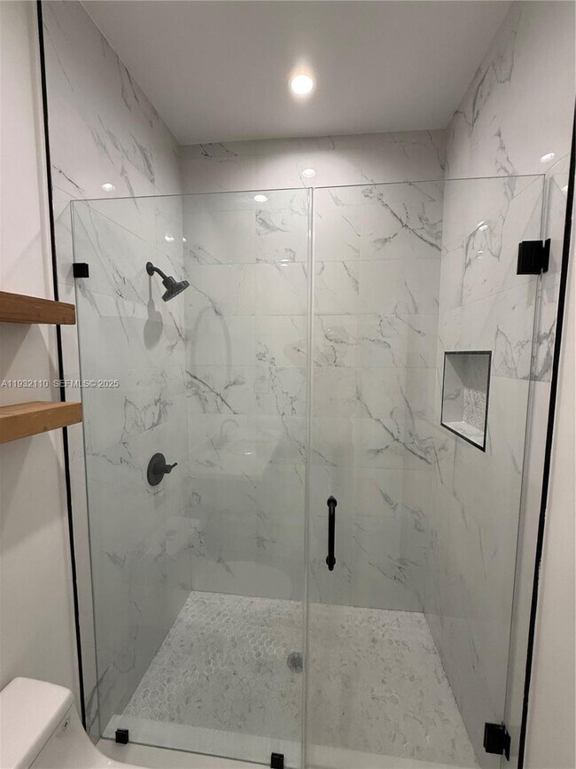 Building Photo - 1786 SW 9th St