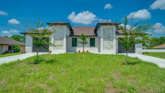 Building Photo - 4864 Golfview Blvd