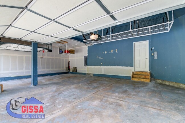 Building Photo - 1043 Longspur Ln