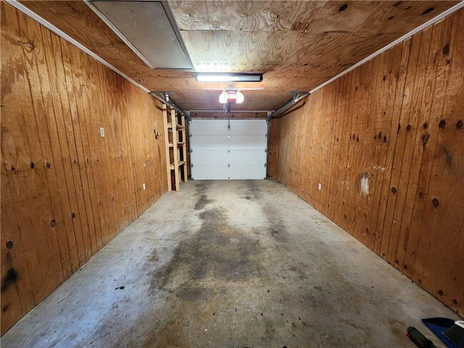 Building Photo - 110 Mayflower St