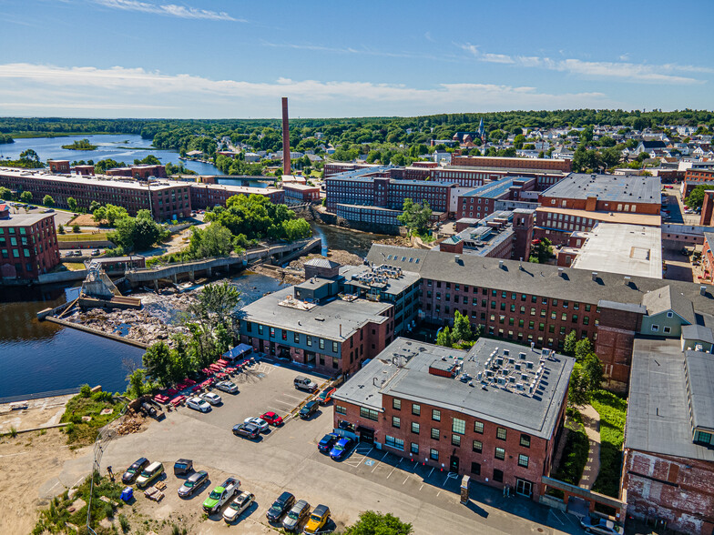 Riverdam is located alongside the Saco River - Riverdam